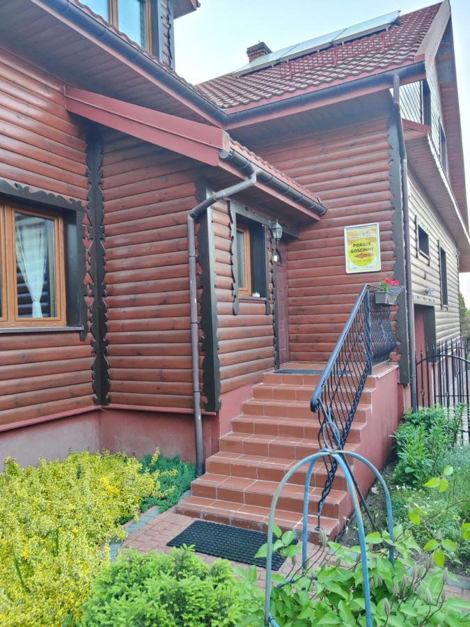 Cztery Pory Roku Guest House Bialowieza Exterior photo